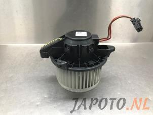 Gebruikte Chaufage Ventilatiemotor Lynk &amp; Co 01 1.5 PHEV Prijs € 51,98 Margeregeling aangeboden door Japoto Parts B.V.