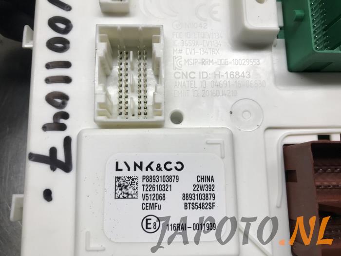 Zekeringkast van een Lynk & Co 01 1.5 PHEV 2022