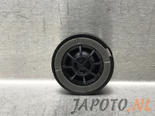 Gebruikte Tweeter Lynk &amp; Co 01 1.5 PHEV Prijs € 26,20 Margeregeling aangeboden door Japoto Parts B.V.