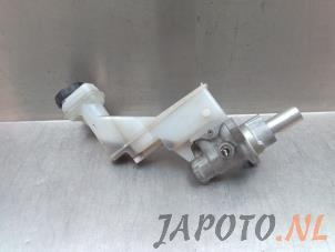 Gebruikte Hoofdremcilinder Nissan Qashqai (J10) 2.0 16V Prijs € 31,49 Margeregeling aangeboden door Japoto Parts B.V.