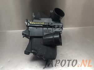 Gebruikte Luchtfilterhuis Lexus LBX 1.5 Hybrid 2WD Prijs € 131,20 Margeregeling aangeboden door Japoto Parts B.V.