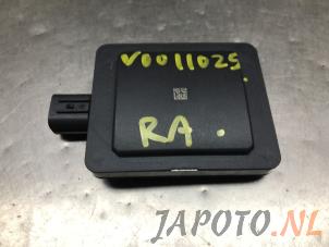 Gebruikte Dode hoek sensor Lexus LBX 1.5 Hybrid 2WD Prijs € 209,95 Margeregeling aangeboden door Japoto Parts B.V.