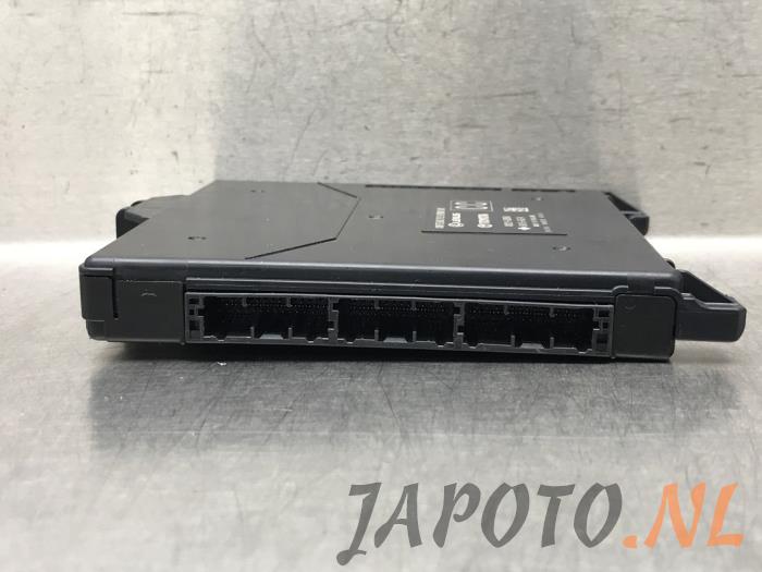 Gebruikte Module Bodycontrol Lexus LBX 1.5 Hybrid 2WD Prijs € 157,45 Margeregeling aangeboden door Japoto Parts B.V.