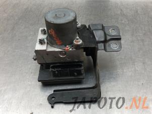 Gebruikte ABS Pomp Nissan Qashqai (J10) 2.0 16V Prijs € 131,25 Margeregeling aangeboden door Japoto Parts B.V.