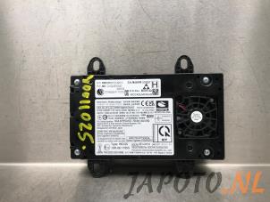 Gebruikte Draadloze oplader Lexus LBX 1.5 Hybrid 2WD Prijs € 104,95 Margeregeling aangeboden door Japoto Parts B.V.