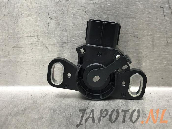 Sensor (overige) van een Lexus LBX 1.5 Hybrid 2WD 2024