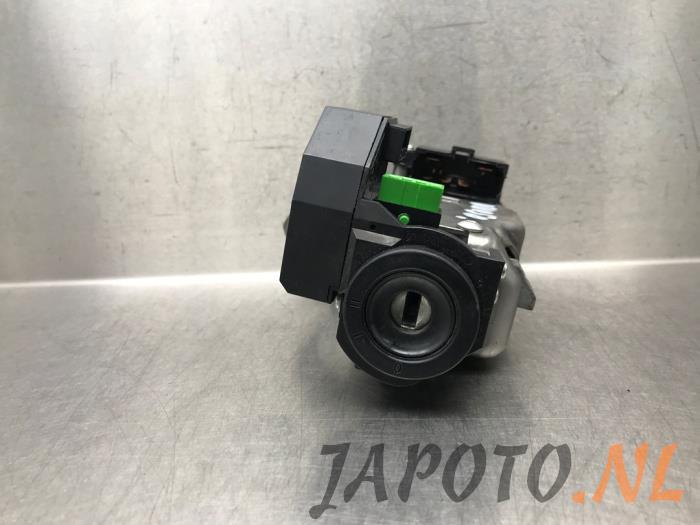 Kontaktslot + computer van een Honda Civic (FK/FN) 2.0i Type R VTEC 16V 2007