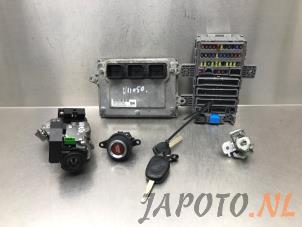Gebruikte Kontaktslot + computer Honda Civic (FK/FN) 2.0i Type R VTEC 16V Prijs € 262,45 Margeregeling aangeboden door Japoto Parts B.V.