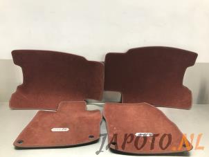 Gebruikte Matten Set Honda Civic (FK/FN) 2.0i Type R VTEC 16V Prijs € 104,95 Margeregeling aangeboden door Japoto Parts B.V.
