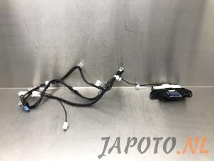 Gebruikte GPS Antenne Toyota Corolla (E21/EA1/EH1) 1.8 16V Hybrid Prijs € 78,70 Margeregeling aangeboden door Japoto Parts B.V.