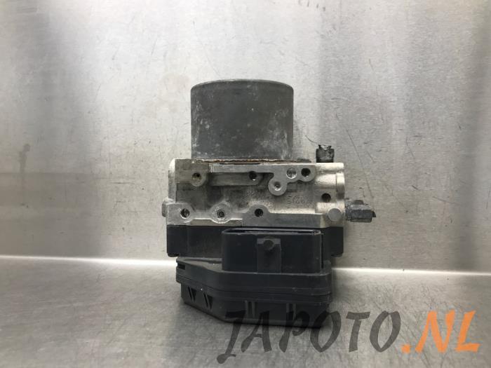 Gebruikte ABS Pomp Mazda 6 SportBreak (GJ/GH/GL) 2.2 SkyActiv-D 175 16V Prijs € 104,95 Margeregeling aangeboden door Japoto Parts B.V.