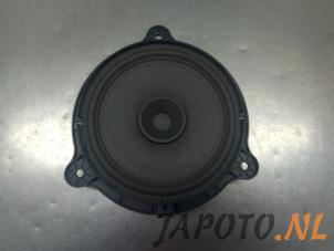 Gebruikte Luidspreker Nissan Qashqai (J10) 2.0 16V Prijs € 20,95 Margeregeling aangeboden door Japoto Parts B.V.