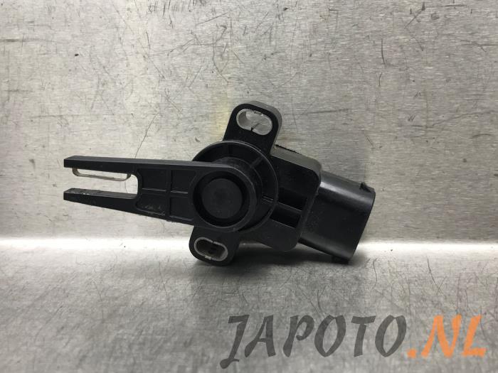 Gebruikte Sensor Gaspedaalpositie Hyundai Kona (OS) 39 kWh Prijs € 26,20 Margeregeling aangeboden door Japoto Parts B.V.