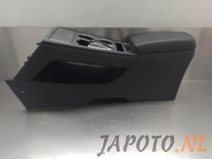 Gebruikte Middenconsoles Hyundai Kona (OS) 39 kWh Prijs € 78,70 Margeregeling aangeboden door Japoto Parts B.V.