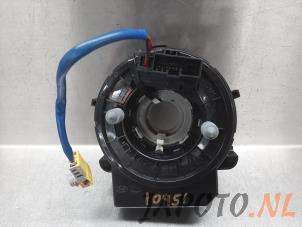 Gebruikte Airbagring Kia Niro I (DE) E-Niro 64 kWh Prijs € 52,45 Margeregeling aangeboden door Japoto Parts B.V.