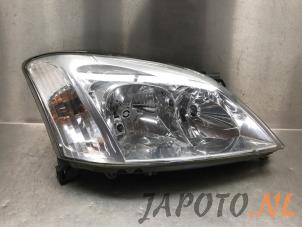 Gebruikte Koplamp rechts Toyota Corolla (E12) 1.6 16V VVT-i Prijs € 89,20 Margeregeling aangeboden door Japoto Parts B.V.