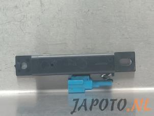 Gebruikte Keyless entry antenne Nissan Juke (F15) 1.6 16V Prijs € 10,49 Margeregeling aangeboden door Japoto Parts B.V.