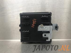 Gebruikte Smart entry computer Kia Niro I (DE) E-Niro 64 kWh Prijs € 52,49 Margeregeling aangeboden door Japoto Parts B.V.