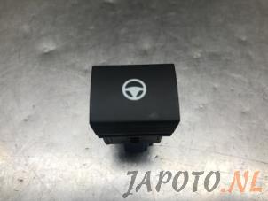 Gebruikte Schakelaar (diversen) Nissan Leaf (ZE1) 39/40kWh Prijs € 15,70 Margeregeling aangeboden door Japoto Parts B.V.