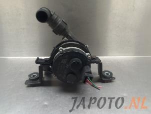 Gebruikte Waterpomp Kia Niro I (DE) 1.6 GDI Hybrid Prijs € 52,45 Margeregeling aangeboden door Japoto Parts B.V.