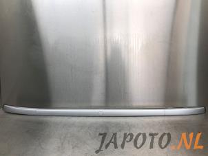 Gebruikte Roofrail rechts Kia Niro I (DE) 1.6 GDI PHEV Prijs € 52,45 Margeregeling aangeboden door Japoto Parts B.V.