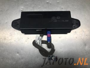 Gebruikte Antenne Kia Niro I (DE) 1.6 GDI PHEV Prijs € 20,99 Margeregeling aangeboden door Japoto Parts B.V.