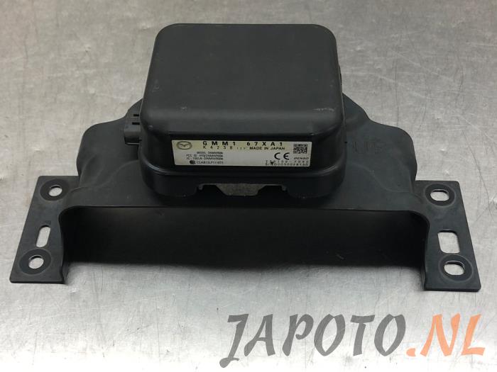 Gebruikte Radar sensor Mazda CX-3 (DJ/DK) 1.5 Skyactiv D 105 16V Prijs € 367,45 Margeregeling aangeboden door Japoto Parts B.V.