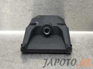 Gebruikte Camera voorzijde Hyundai Kona (OS) 1.6 GDi HEV 16V Prijs € 236,20 Margeregeling aangeboden door Japoto Parts B.V.