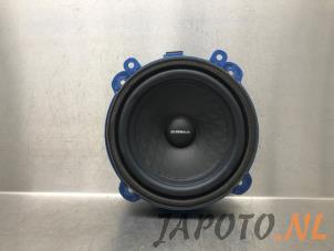 Gebruikte Speaker Hyundai Kona (OS) 1.6 GDi HEV 16V Prijs € 31,45 Margeregeling aangeboden door Japoto Parts B.V.
