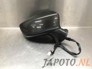 Gebruikte Spiegel Buiten rechts Mazda 3 (BM/BN) 2.2 SkyActiv-D 150 16V Prijs € 157,45 Margeregeling aangeboden door Japoto Parts B.V.
