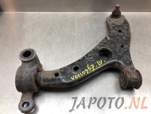 Gebruikte Draagarm onder links-voor Mazda 3 (BM/BN) 2.2 SkyActiv-D 150 16V Prijs € 36,70 Margeregeling aangeboden door Japoto Parts B.V.