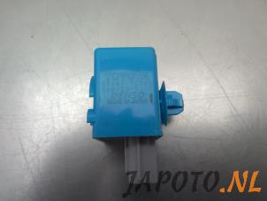 Gebruikte Relais Toyota C-HR (X1,X5) 1.8 16V Hybrid Prijs € 10,49 Margeregeling aangeboden door Japoto Parts B.V.
