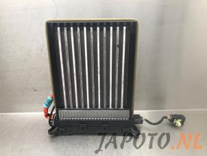 Gebruikte Kachel Verwarmingselement Hyundai Kona (OS) 64 kWh Prijs € 36,70 Margeregeling aangeboden door Japoto Parts B.V.