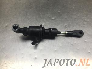 Gebruikte Koppeling Hoofd Cilinder Hyundai iX35 (LM) 1.6 GDI 16V Prijs € 15,70 Margeregeling aangeboden door Japoto Parts B.V.