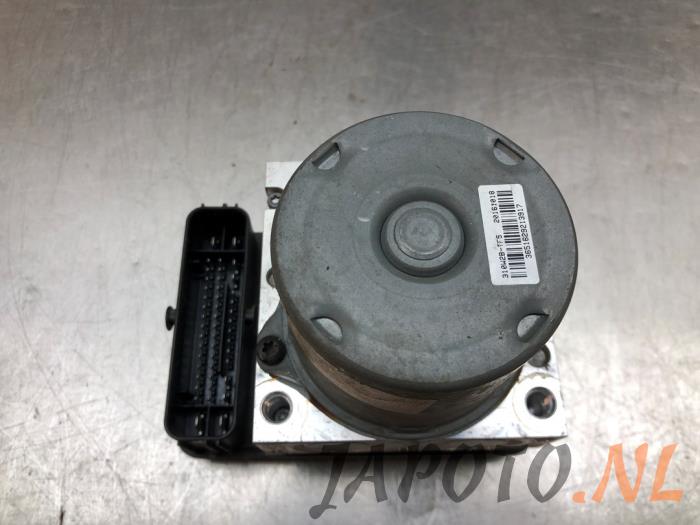 Gebruikte ABS Pomp Hyundai Tucson (TL) 1.6 T-GDi 16V 4WD Prijs € 157,45 Margeregeling aangeboden door Japoto Parts B.V.