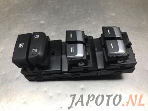 Gebruikte Combischakelaar ramen Kia Sportage (QL) 1.6 GDI 16V 4x2 Prijs € 78,70 Margeregeling aangeboden door Japoto Parts B.V.