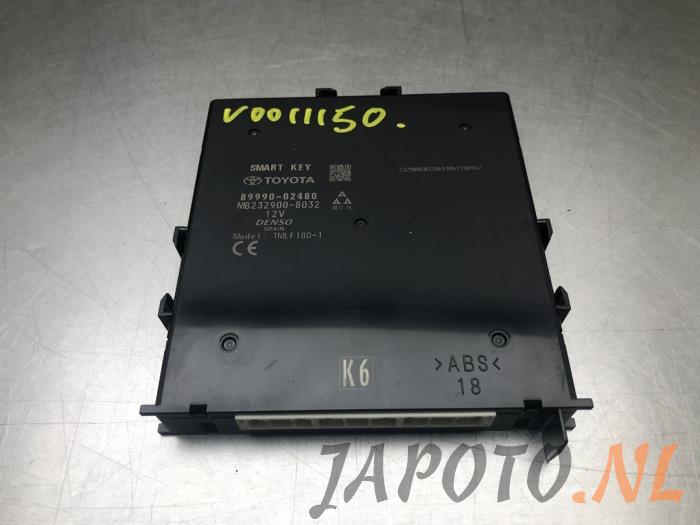 Gebruikte Smart entry computer Toyota Corolla Touring Sport (E21/EH1) 1.8 16V Hybrid Prijs € 104,95 Margeregeling aangeboden door Japoto Parts B.V.