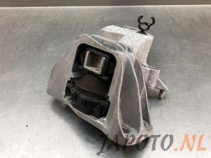 Gebruikte Motorsteun Nissan Qashqai (J11) 1.3 DIG-T 140 16V Prijs € 31,49 Margeregeling aangeboden door Japoto Parts B.V.