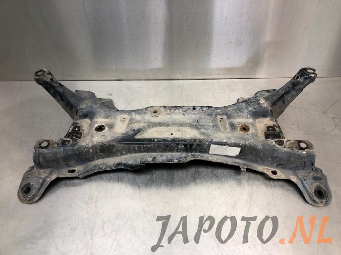 Gebruikte Subframe Toyota Yaris II (P9) 1.3 16V VVT-i Prijs € 103,95 Margeregeling aangeboden door Japoto Parts B.V.