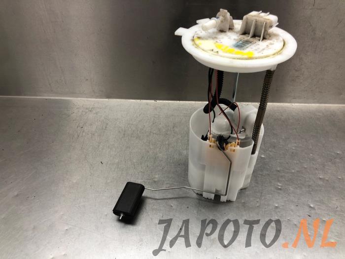 Gebruikte Tank element Pomp Nissan Qashqai (J11) 1.3 DIG-T 140 16V Prijs € 78,70 Margeregeling aangeboden door Japoto Parts B.V.