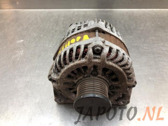 Gebruikte Dynamo Nissan Qashqai (J10) 2.0 dCi Prijs € 52,45 Margeregeling aangeboden door Japoto Parts B.V.
