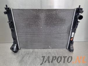 Radiateur van een Nissan Micra (K14) 0.9 IG-T 12V 2017