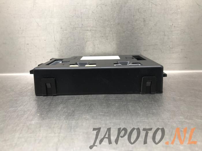 Computer Body Control van een Nissan Micra (K14) 0.9 IG-T 12V 2017