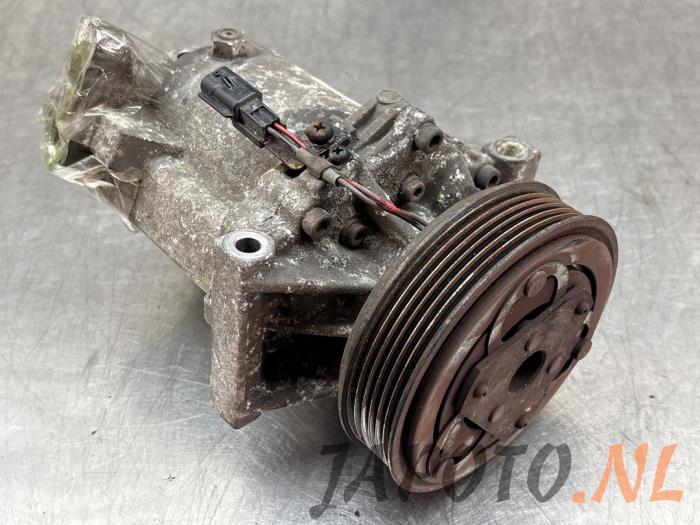 Gebruikte Aircopomp Nissan Pulsar (C13) 1.6 GT DiG-T 16V Prijs € 157,45 Margeregeling aangeboden door Japoto Parts B.V.