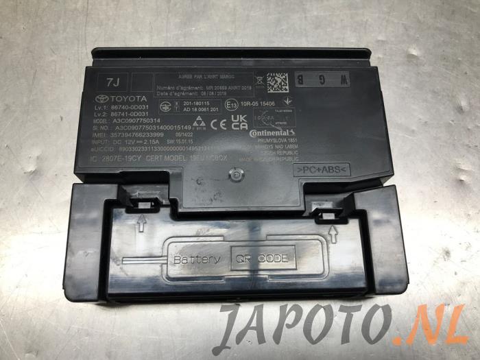 Gebruikte Communicatie module Toyota Yaris IV (P21/PA1/PH1) 1.5 12V Hybrid 115 Prijs € 262,45 Margeregeling aangeboden door Japoto Parts B.V.