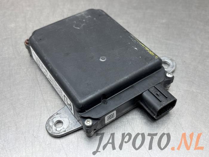 Gebruikte Dode hoek sensor Toyota Prius (ZVW5) 1.8 16V Hybrid Prijs € 78,74 Margeregeling aangeboden door Japoto Parts B.V.