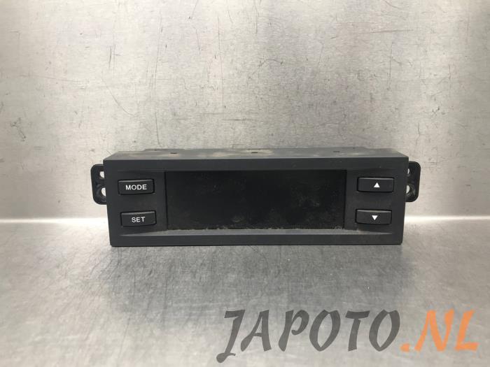 Gebruikte Display Interieur Chevrolet Captiva (C140) 2.2 D 16V 4x2 Prijs € 52,45 Margeregeling aangeboden door Japoto Parts B.V.