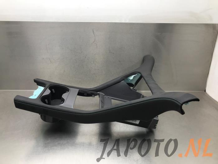 Gebruikte Dashboard deel BYD Seal EV Prijs € 104,95 Margeregeling aangeboden door Japoto Parts B.V.