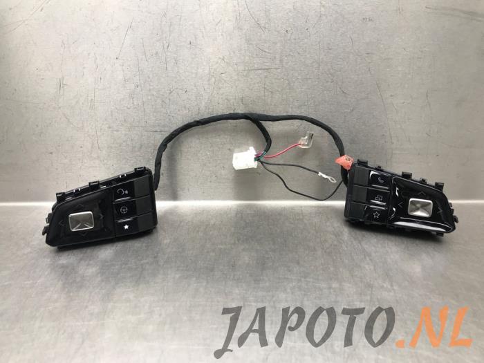 Gebruikte Schakelaar stuurbediening MG MG4 Electric Prijs € 104,95 Margeregeling aangeboden door Japoto Parts B.V.