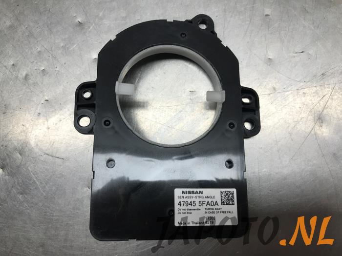 Gebruikte Gier sensor Nissan Micra (K14) 0.9 IG-T 12V Prijs € 52,45 Margeregeling aangeboden door Japoto Parts B.V.